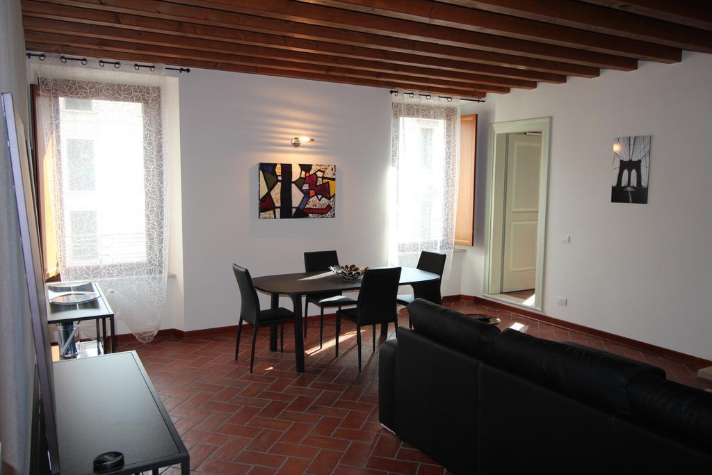 Eleganti Dimore Brescia Exterior foto