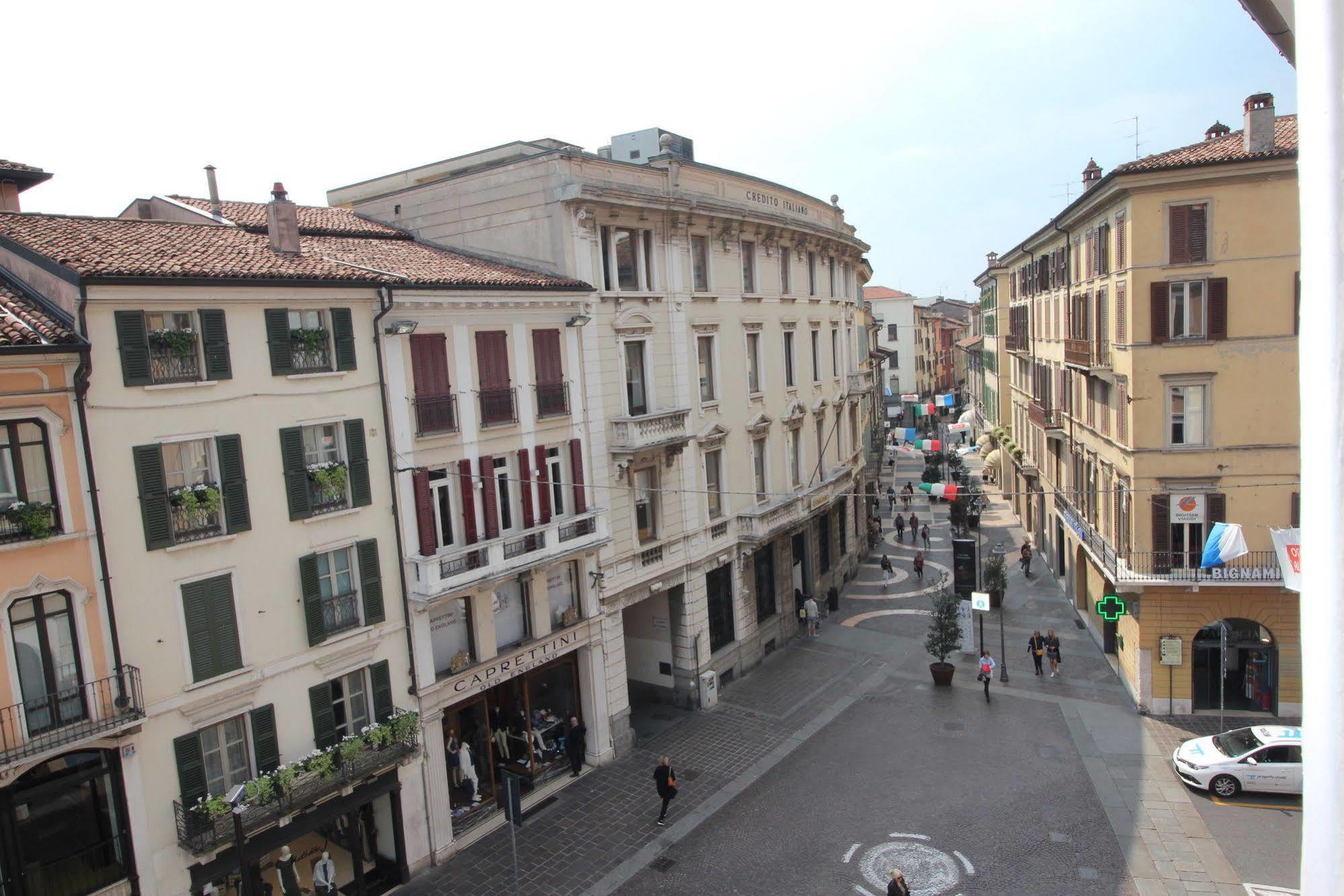 Eleganti Dimore Brescia Exterior foto