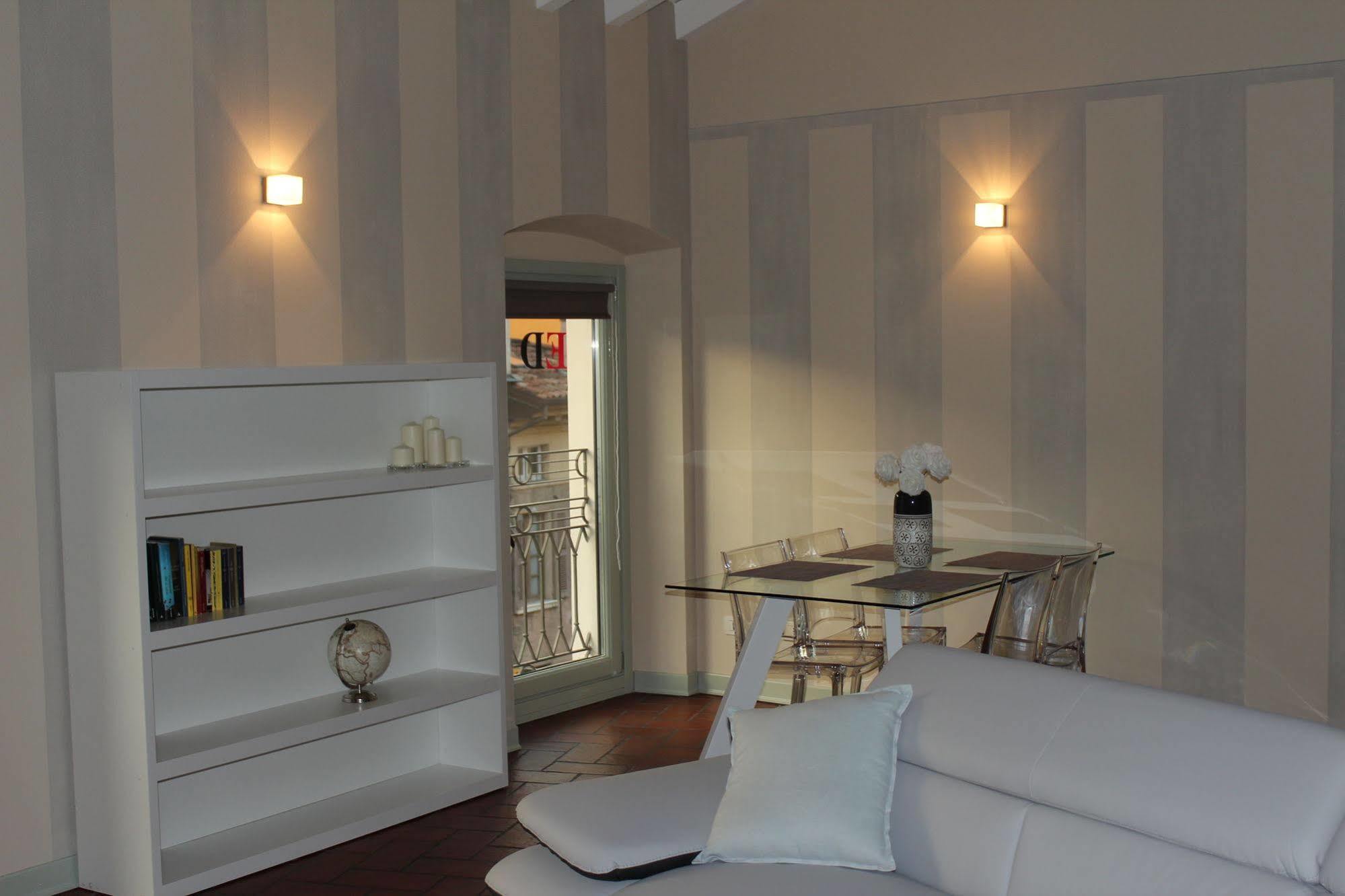 Eleganti Dimore Brescia Exterior foto