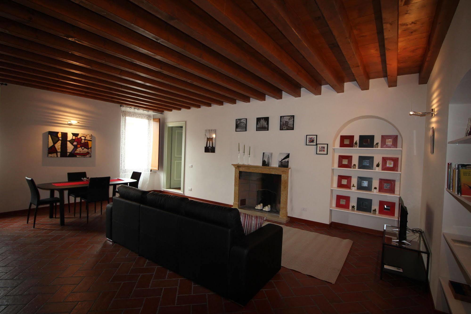 Eleganti Dimore Brescia Exterior foto